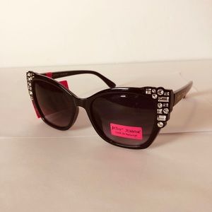 Betsey Johnson glam sunglasses